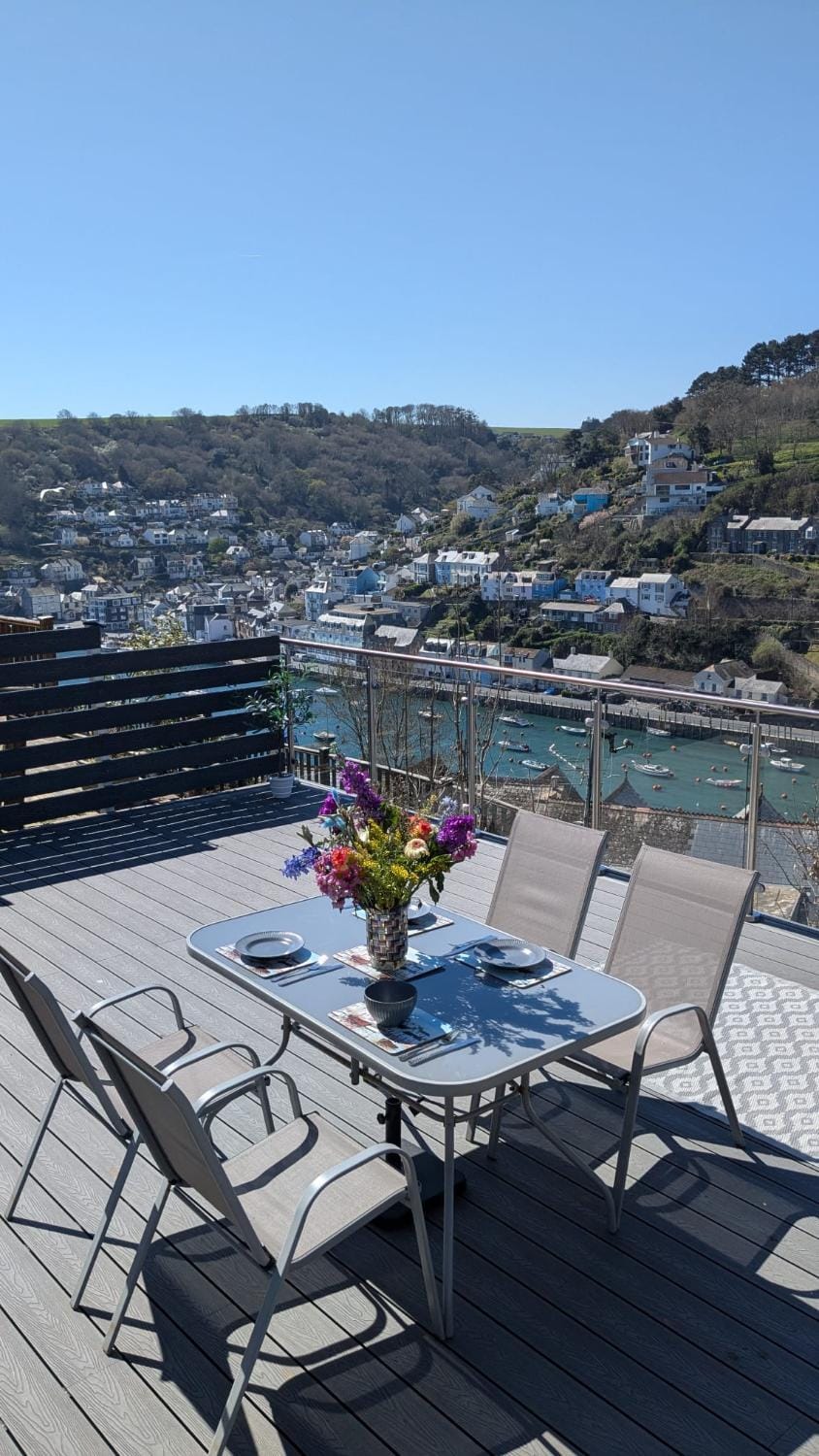 Balcony/Terrace, Seating area, River view, Sea view