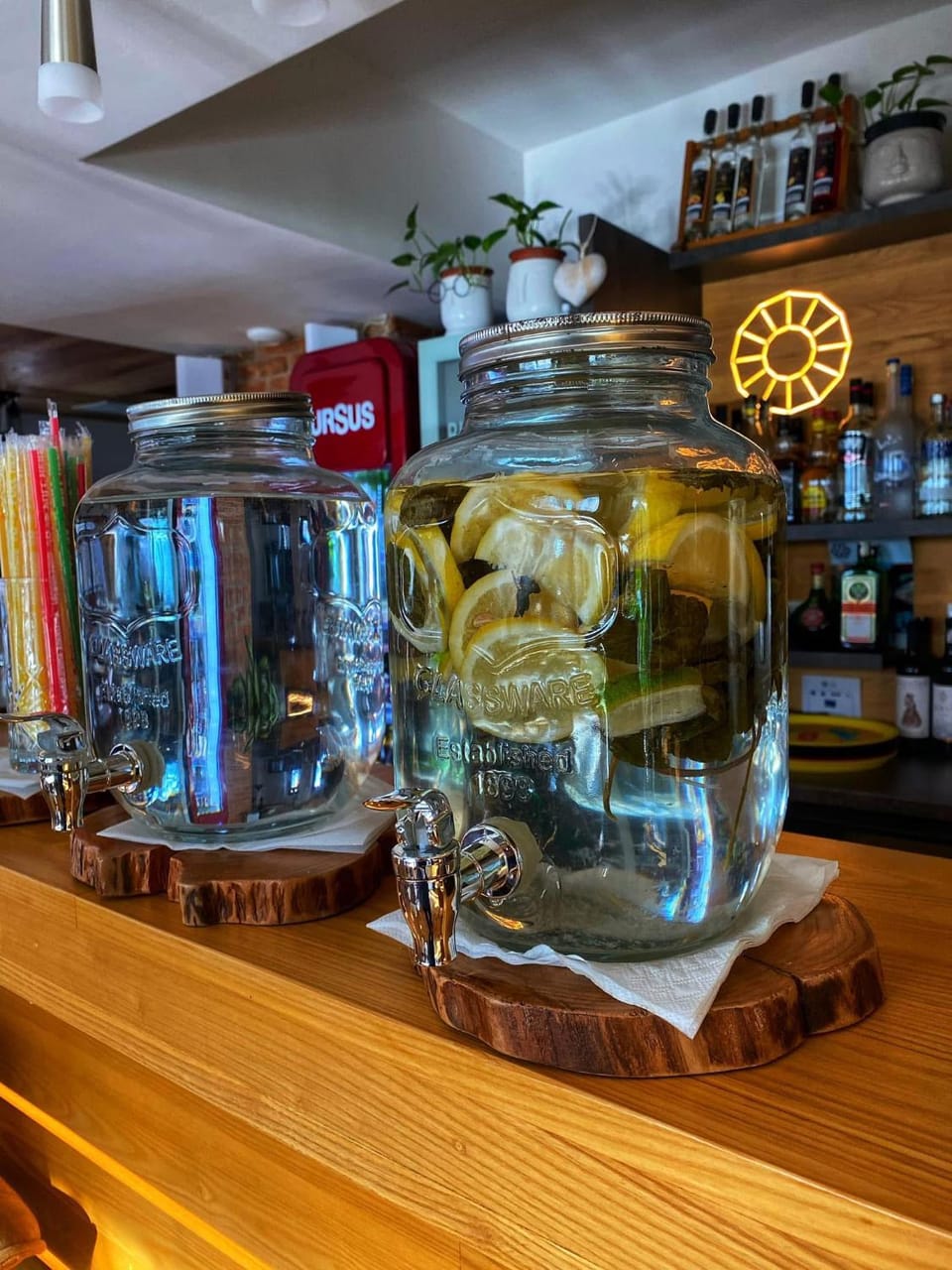 Restaurant/places to eat, Lounge or bar, Drinks