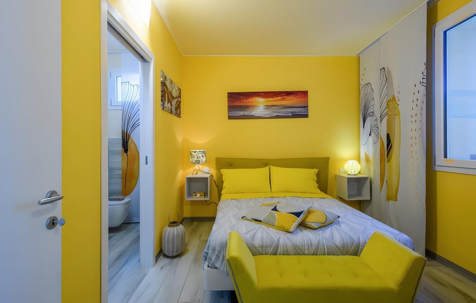 Living room, Bedroom