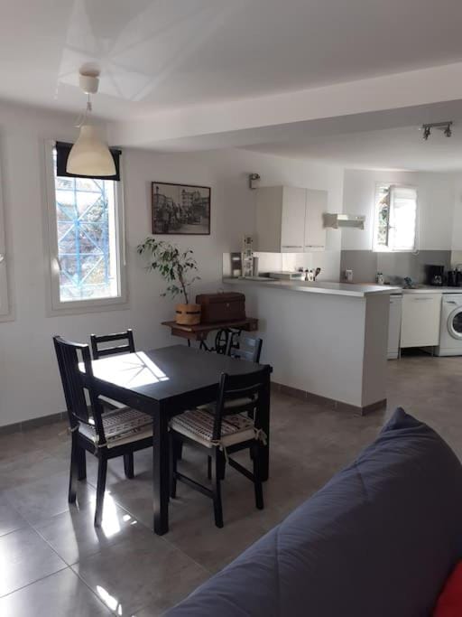 Chez Pascal grand T2 de 55m2 indépendant dans villa Apartment in Sausset-les-Pins