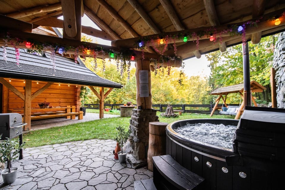 Natural landscape, Garden, Garden, Swimming pool, Swimming pool, sunbed, sunbed