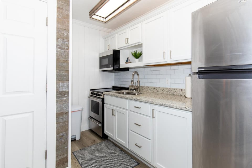 Downtown Waterfront Escape Apartment in Ohio