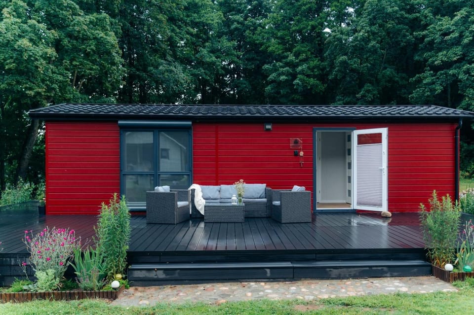 Property building, Patio, Spring, Garden, Garden view