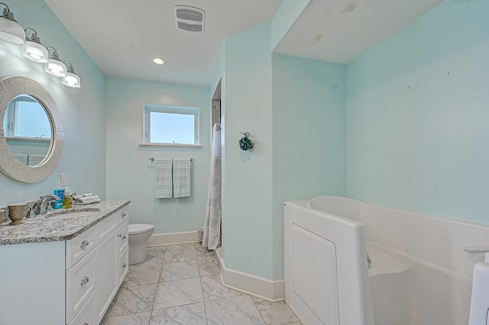 Bathroom, Bath