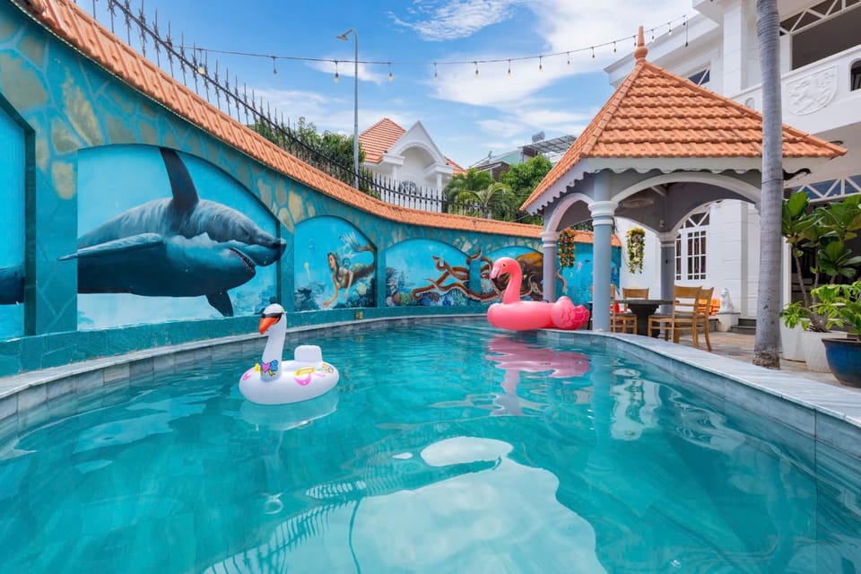 Day, Aqua park, Pool view, Swimming pool, sunbed