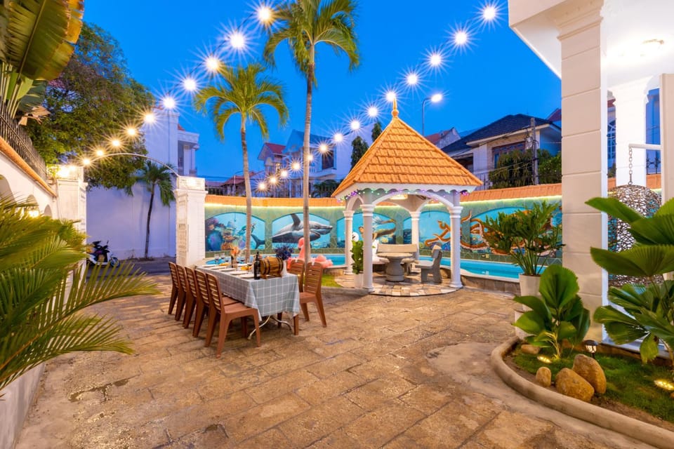 Property building, Patio, Off site, Day, Night, Garden, Beach, Garden view, Pool view, Swimming pool, sunbed