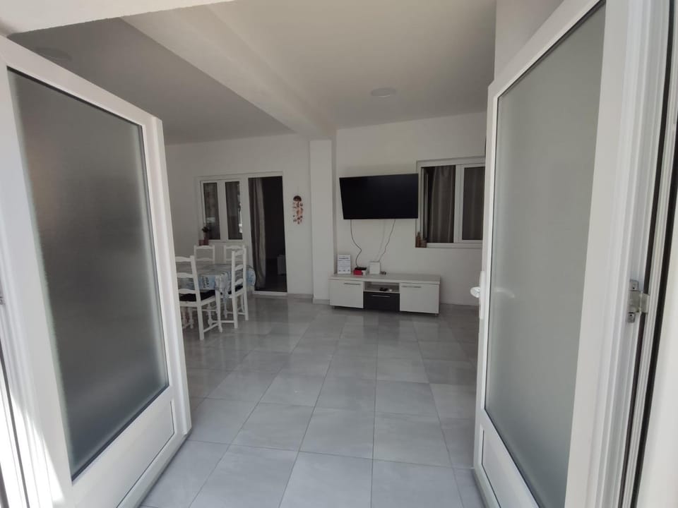 Deluxe Summer Breeze Apartment in Baška Voda