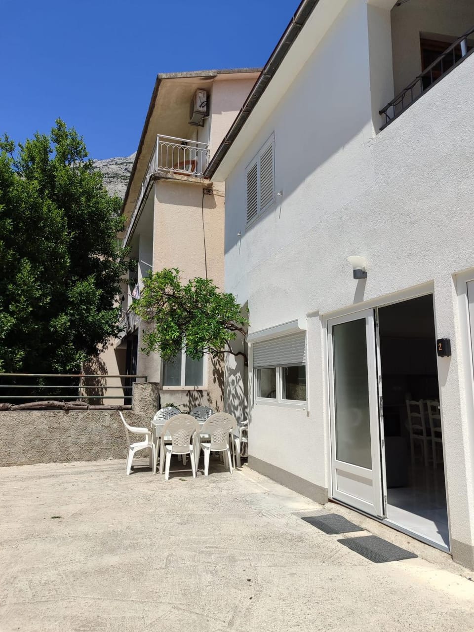 Property building, Balcony/Terrace