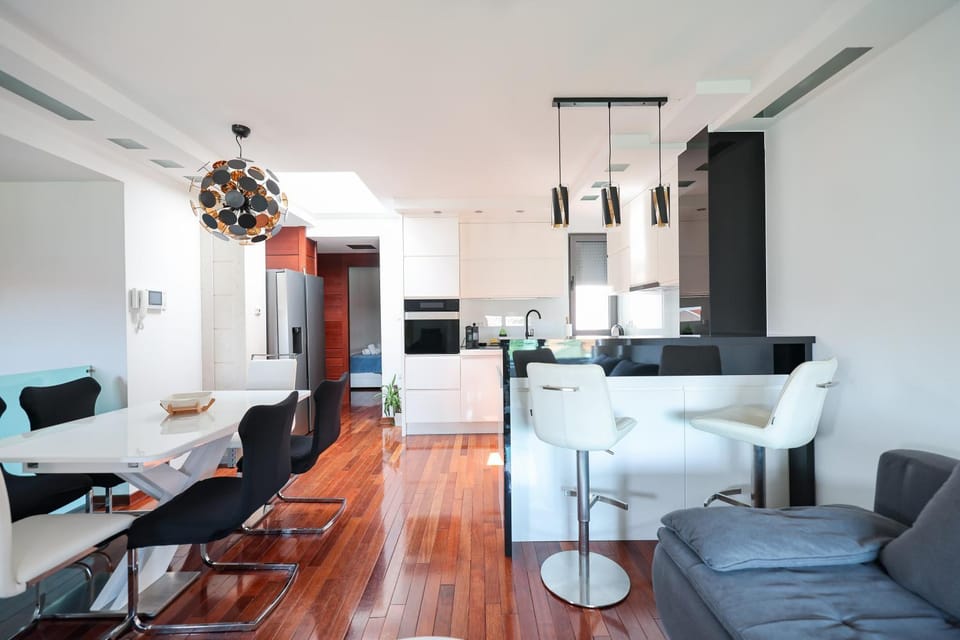 Kitchen or kitchenette, Seating area, Dining area, pet friendly, stove