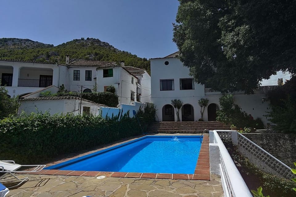 Natural landscape, Mountain view, Swimming pool
