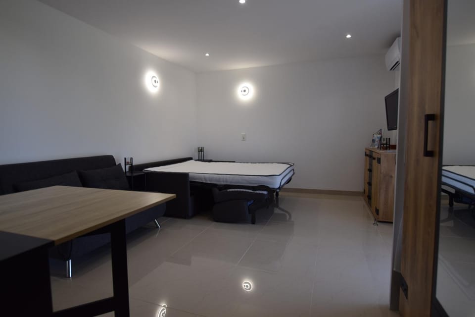 Living room, Bedroom