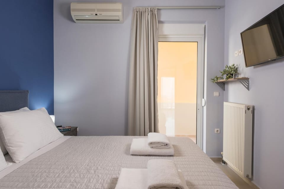 TV and multimedia, Bedroom, air conditioner
