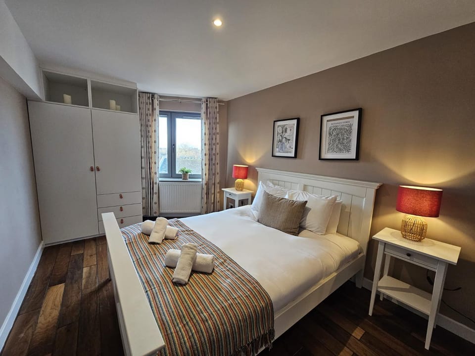 Rooftop Retreat Apartment in Edinburgh