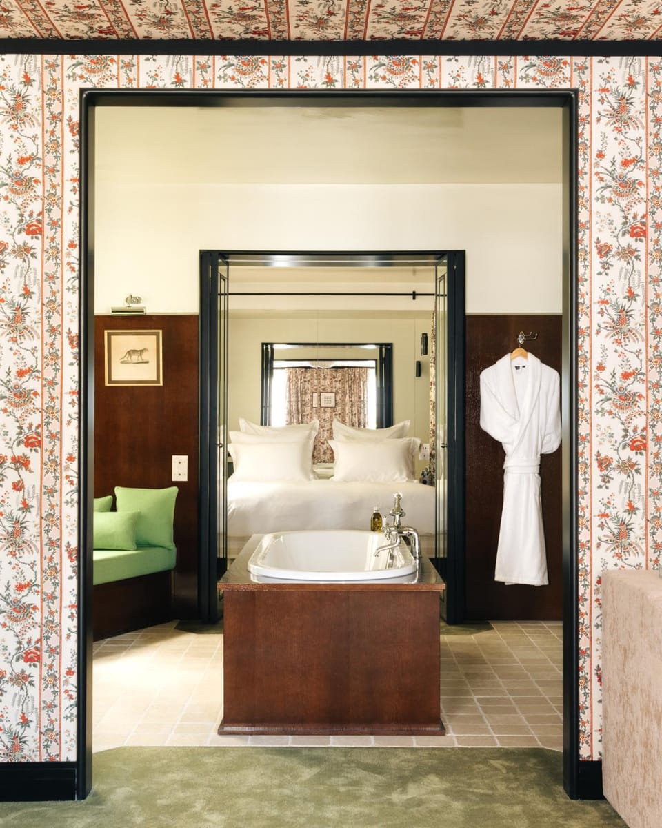 Bed, Bathroom, Bath