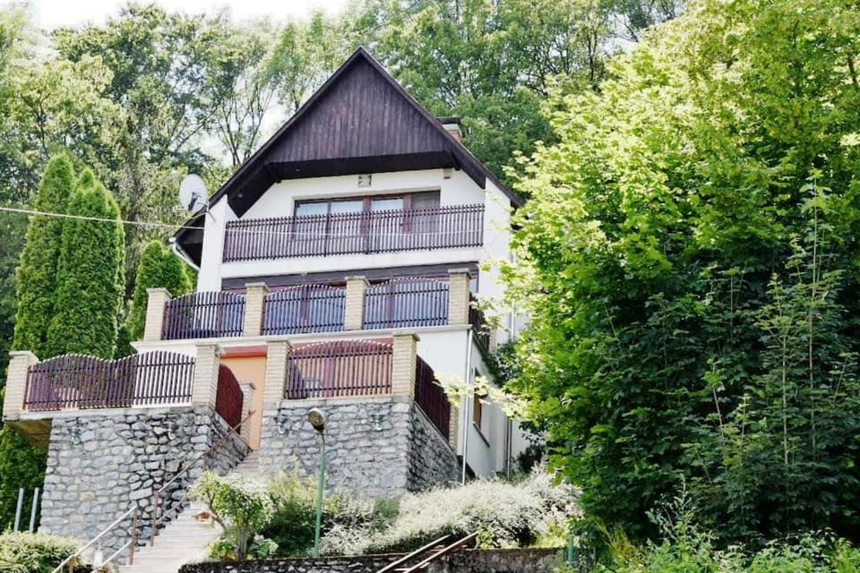 Panoramahaus auf dem Gipfel des Bükk Apartment in Hungary