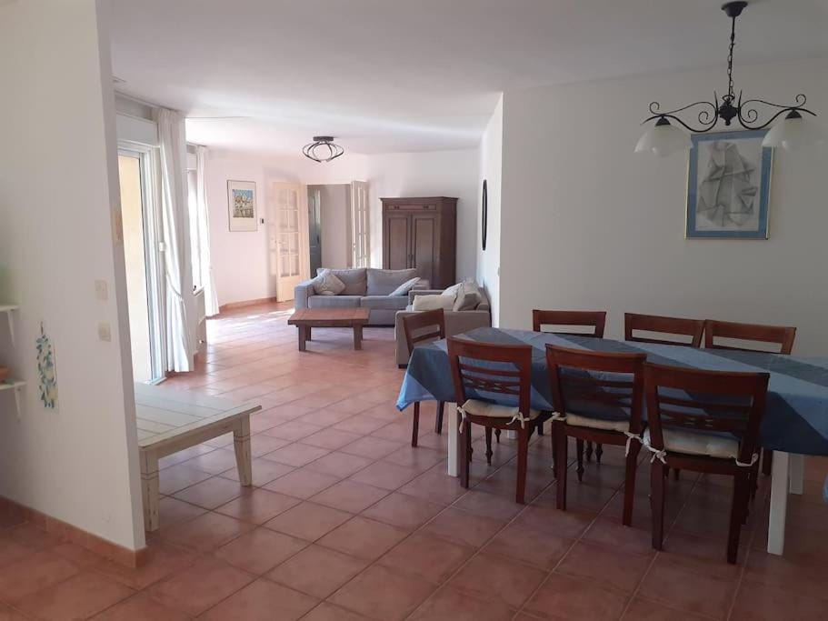 Belle villa entre garrigue et rivière House in Occitanie