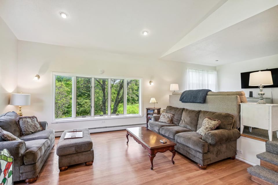 Charming & Scenic Gouldsboro Getaway w/ Patio! House in Gouldsboro