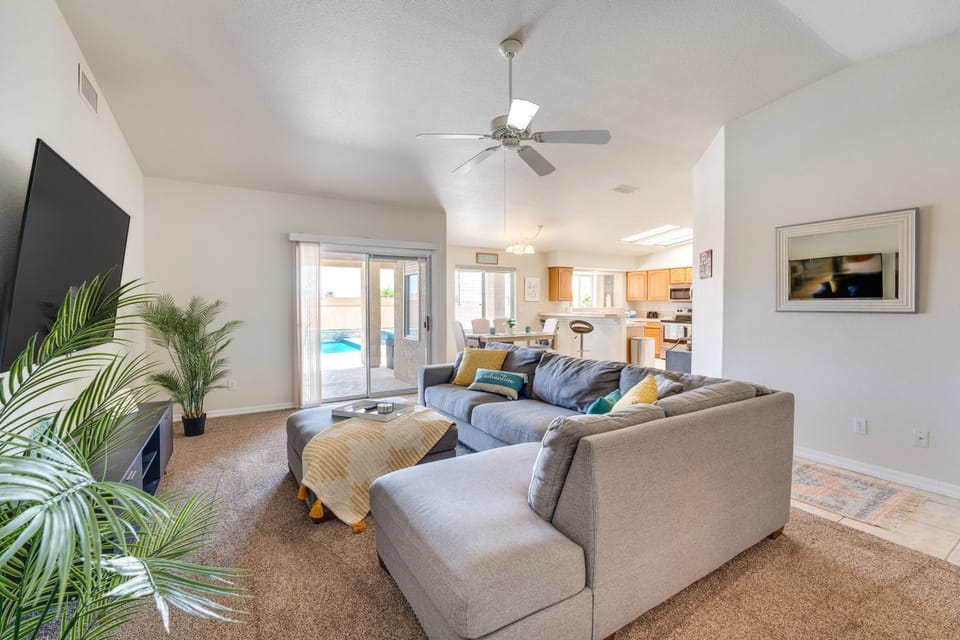 4 Mi to Beach: Lake Havasu City Home w/ Pool! House in Lake Havasu City