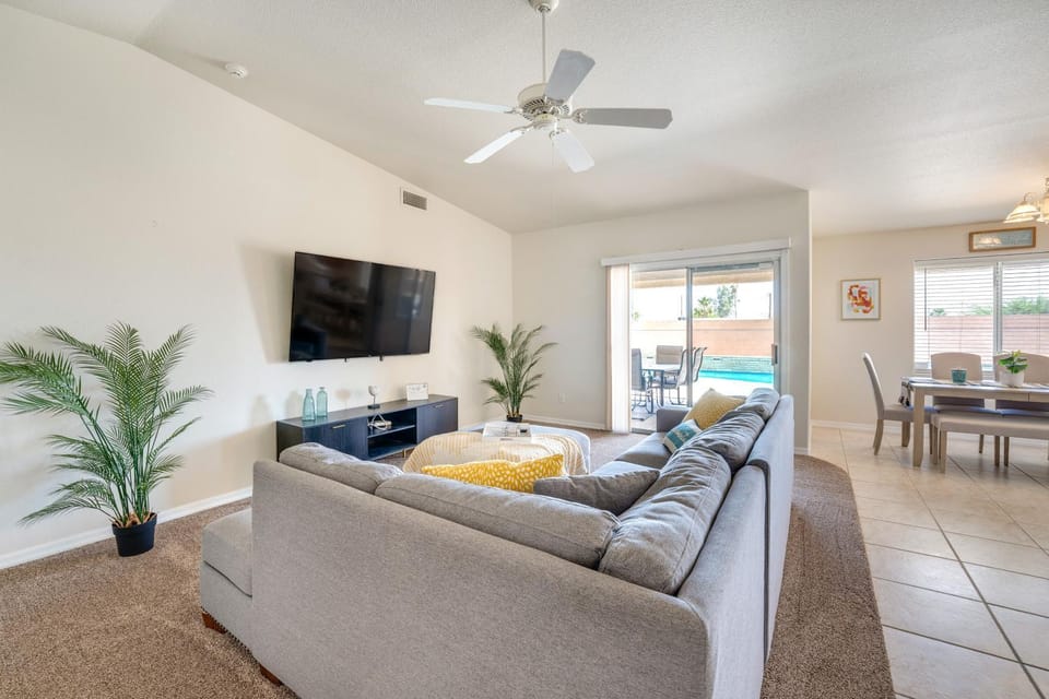 4 Mi to Beach: Lake Havasu City Home w/ Pool! House in Lake Havasu City
