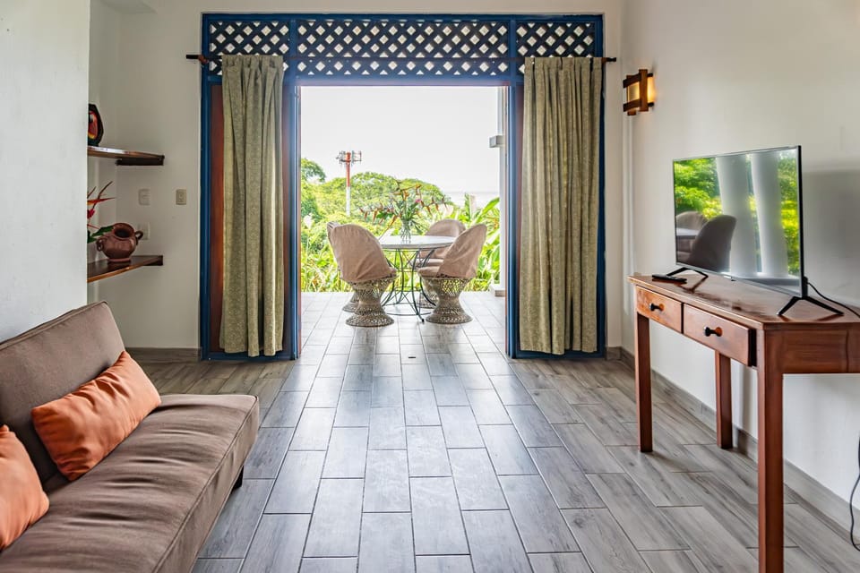 Balcony/Terrace, Living room