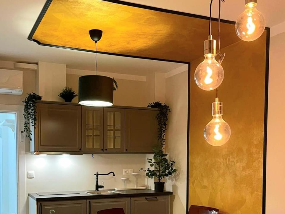 Golden leaf, swimming pool view Apartment in Burgas Province