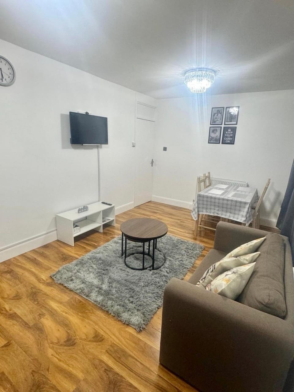 T Lodge Apartment in London