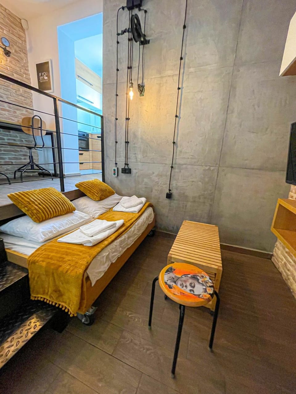 Bed, Seating area, Bedroom