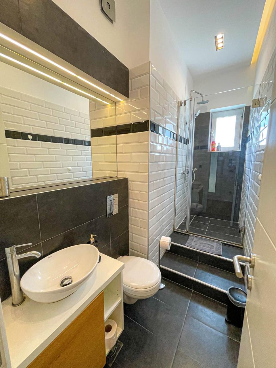 Shower, Toilet, Bathroom
