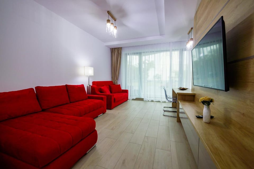 Communal lounge/ TV room, Living room, Seating area