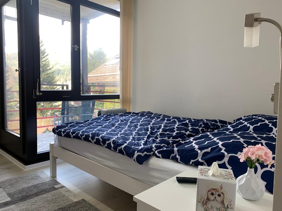 Bed, View (from property/room), Balcony/Terrace