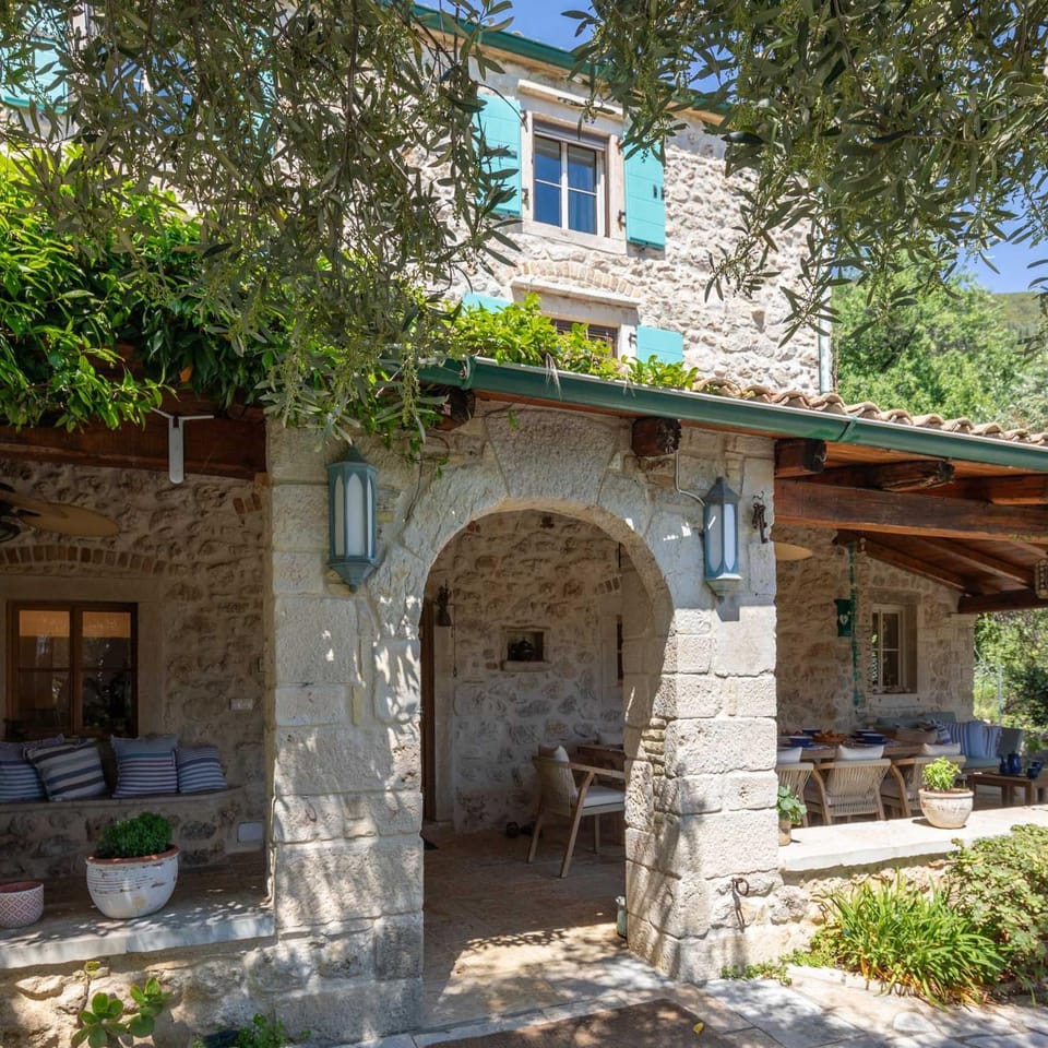 Property building, Spring, Garden