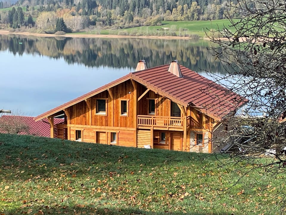 Property building, Lake view
