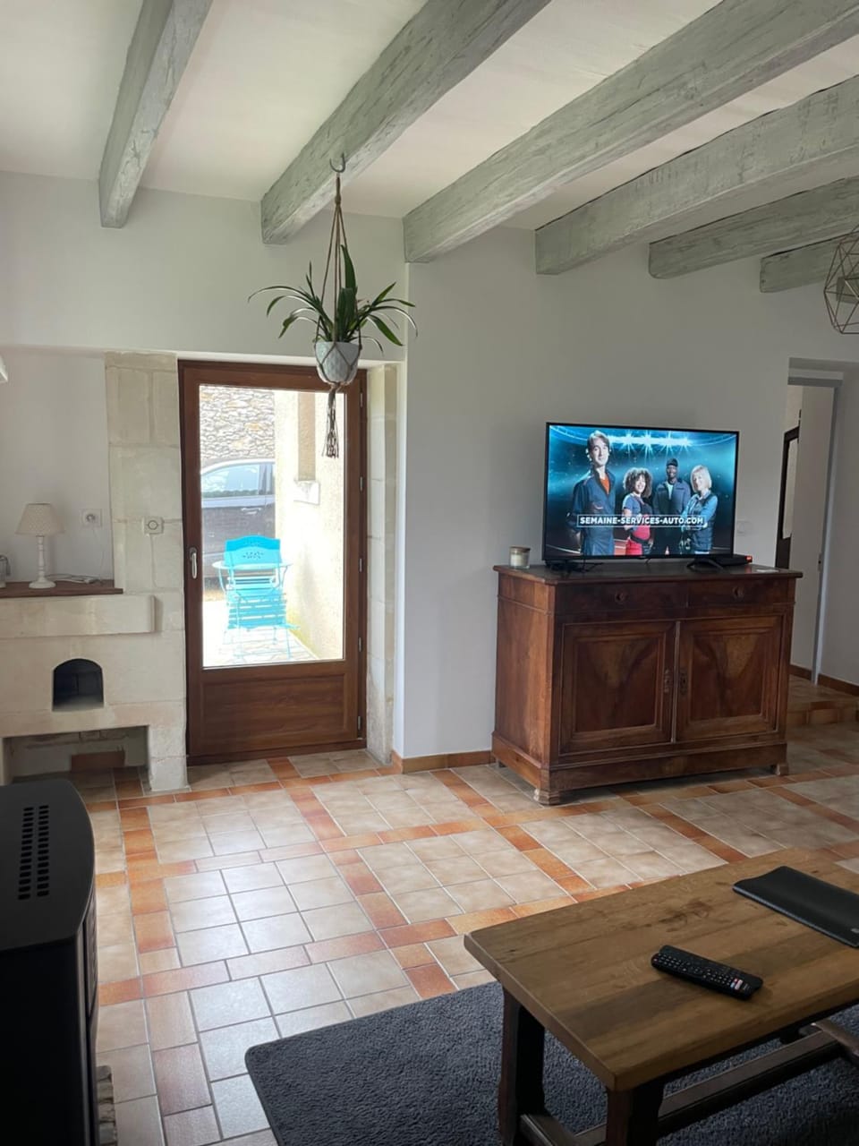 Communal lounge/ TV room, TV and multimedia, Living room