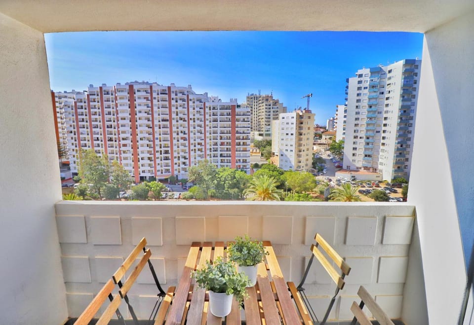 Day, View (from property/room), Balcony/Terrace, City view