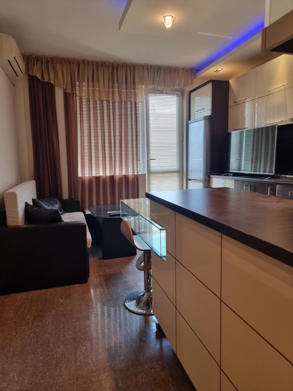 Апартамент Ломбарди Apartment in Varna