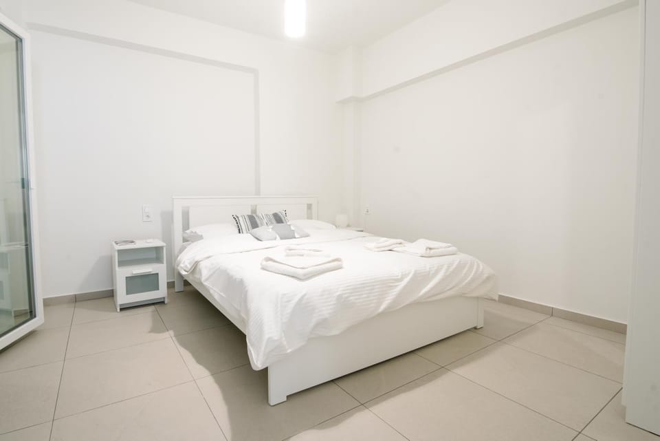 Ennea Suites-Luna suite Apartment in Peloponnese, Western Greece and the Ionian