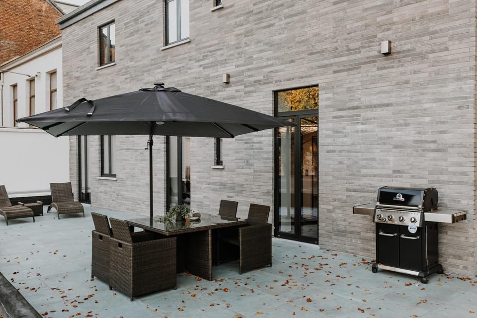Property building, Patio, Patio, BBQ facilities, Balcony/Terrace, Balcony/Terrace
