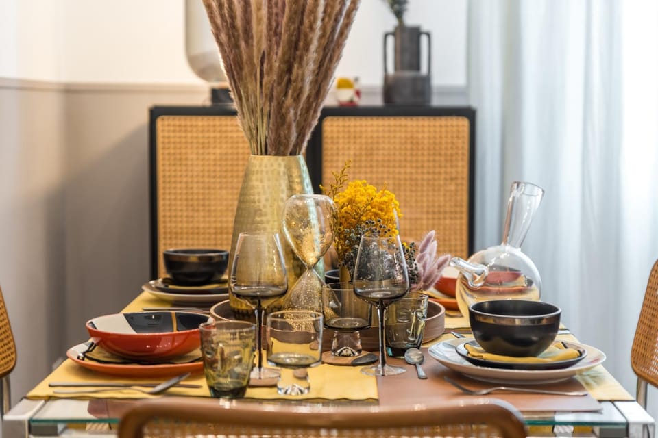 Dining area, Lunch, Dinner