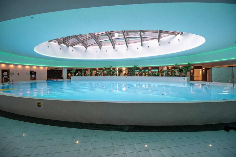Spa and wellness centre/facilities, Swimming pool