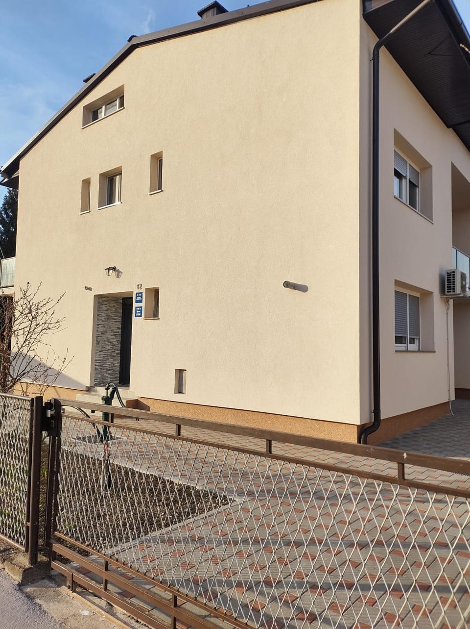 Property building, Day