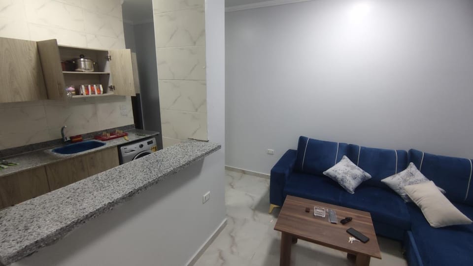 Kitchen or kitchenette, Seating area