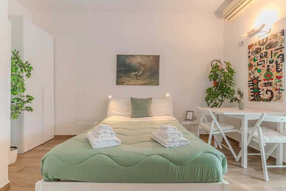 Loft Corso Trieste Free parking & Kitchen House in Bari