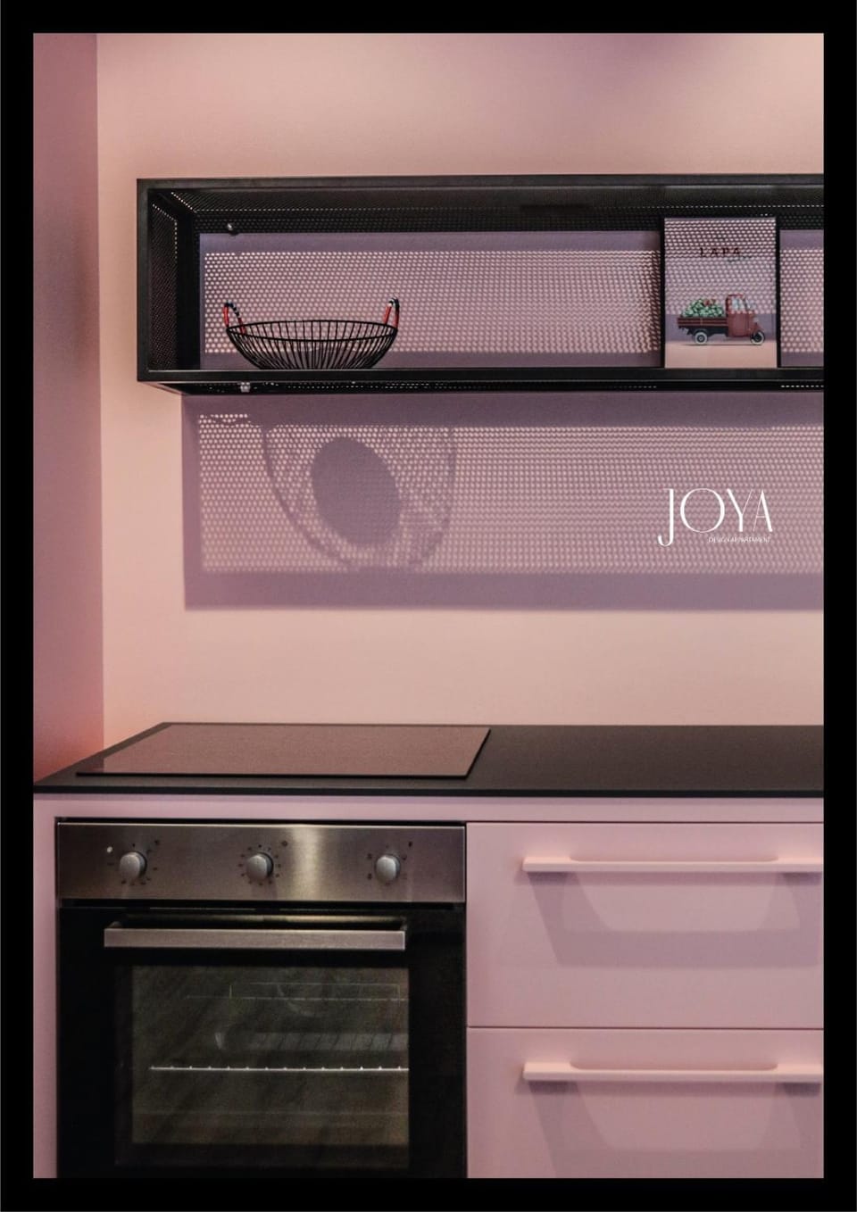 Kitchen or kitchenette, pet friendly, stove