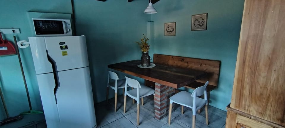 "Donde brilla el sol" Casa Campo House in Neuquén Province, Argentina