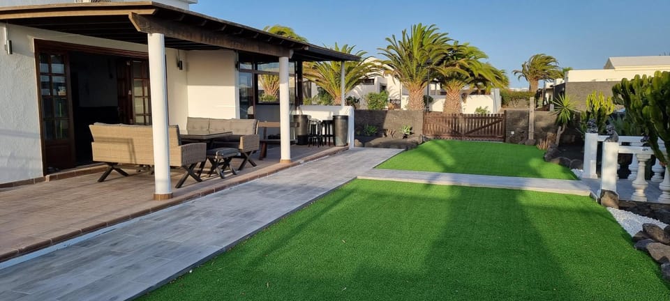 Property building, Patio, Garden, Garden view