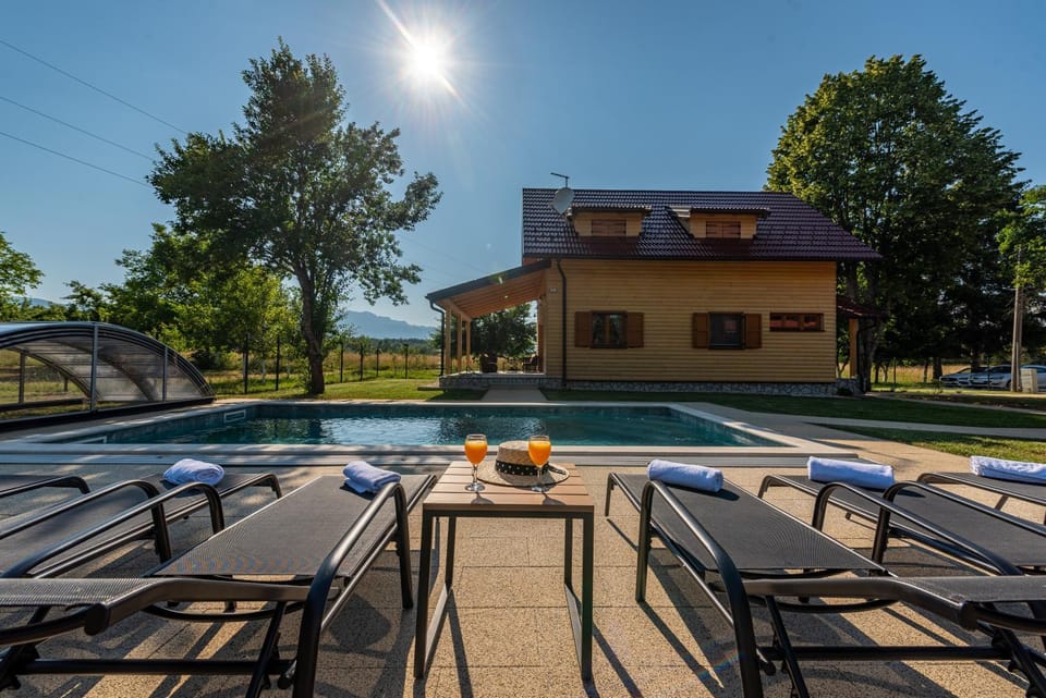 Vila Lipa Chalet in Zadar County