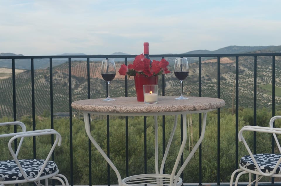 View (from property/room), Balcony/Terrace, Mountain view