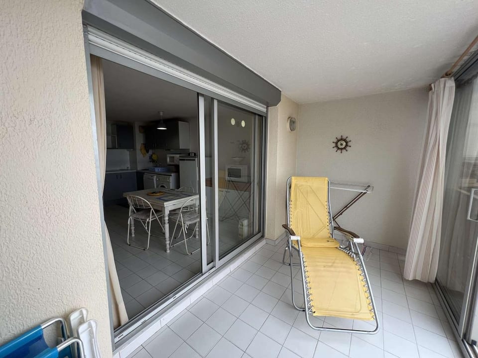T3 pour 4 pers. à 50m de la plage, parking privatif - FR-1-701-71 Apartment in Occitanie