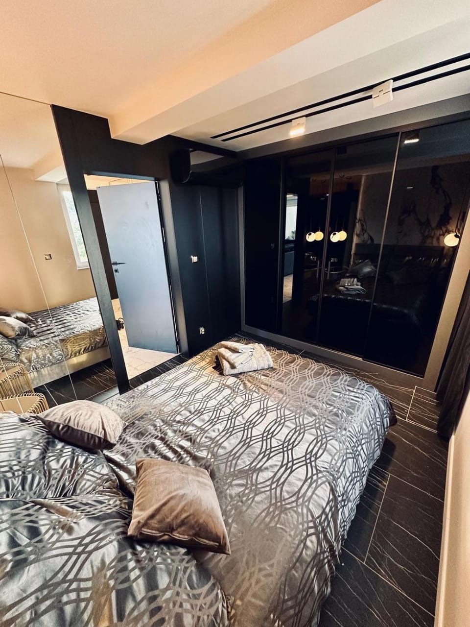 Bed, Bedroom, wardrobe