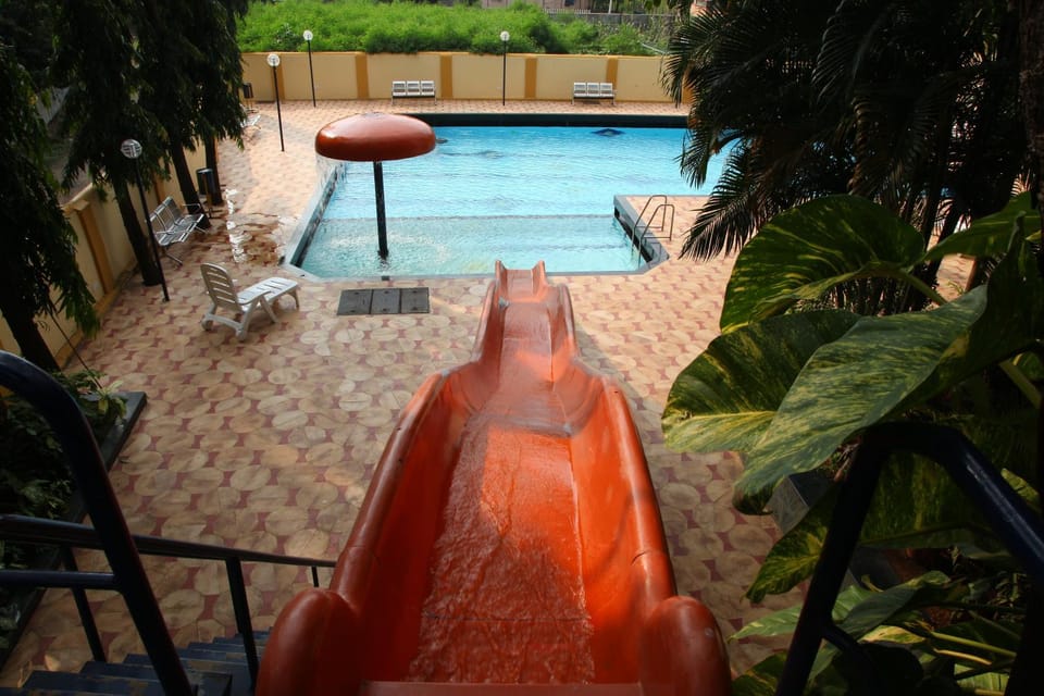 Aqua park, Swimming pool